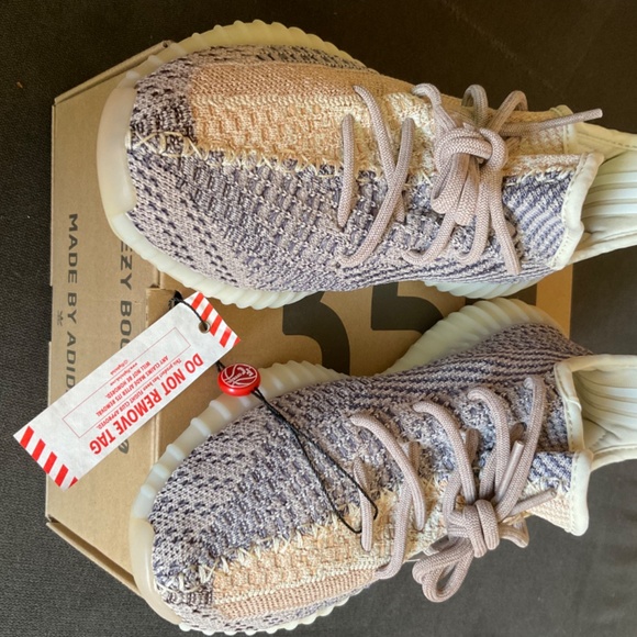 Yeezy boost 350 V2, color: ash pearl - Picture 4 of 8